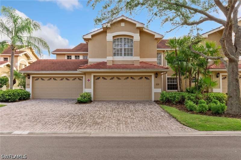 3 bedroom Condominium at 20281 Calice Ct NW 2201, Oakwood, Estero — photo 4