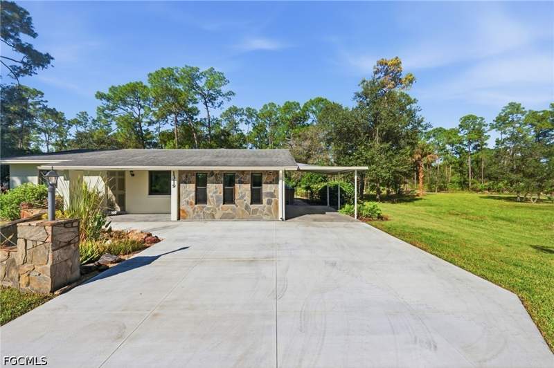 2 bedroom SingleFamilyResidence at 1319 Broadway Ave, Lehigh Acres, Lehigh Acres — photo 3