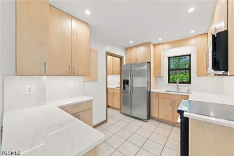 1319 Broadway Ave, Lehigh Acres FL - photo 6 of 64