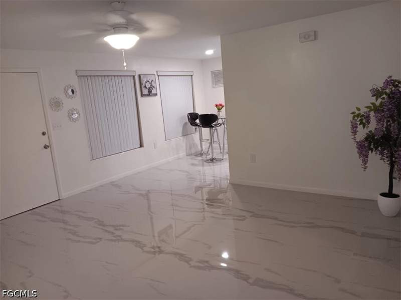 2 bedroom SingleFamilyResidence at 2244 Parkview Dr, Fort Myers Shores, Fort Myers — photo 4