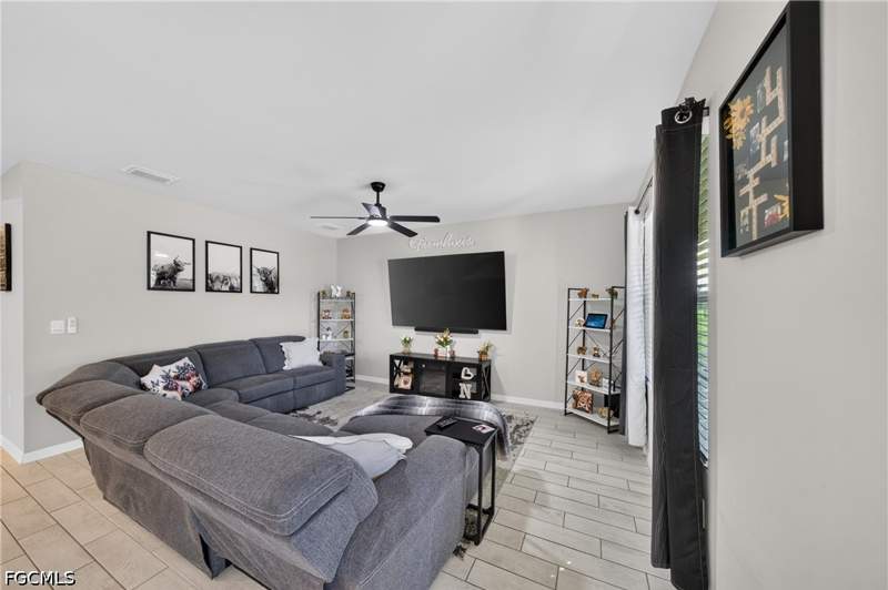 3 bedroom SingleFamilyResidence at 2532 NW 7th St, Cape Coral, Cape Coral — photo 4