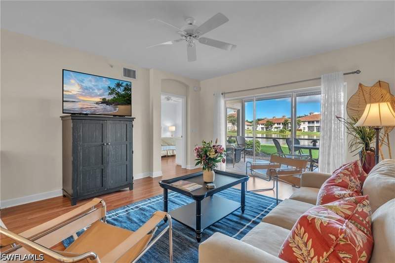 2 bedroom Condominium at 3023 Horizon Ln 2505, Rum Bay, Naples — photo 3