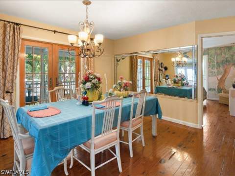 565 Coconut Ave, Goodland FL - photo 10 of 35