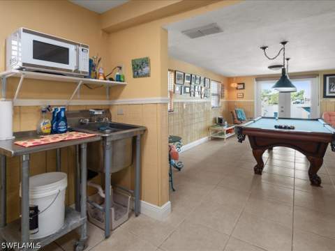 565 Coconut Ave, Goodland FL - photo 18 of 35