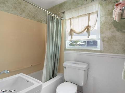565 Coconut Ave, Goodland FL - photo 24 of 35