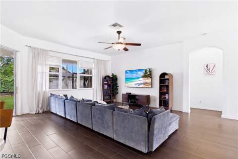12886 Timber Ridge Dr, Fort Myers FL - photo 8 of 40