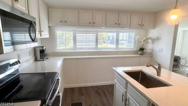 2 bedroom ManufacturedHome at 14511 Constitution Way, Old Bridge Village, North Fort Myers — photo 3