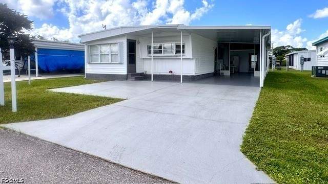 2 bedroom ManufacturedHome at 14511 Constitution Way, Old Bridge Village, North Fort Myers — photo 4