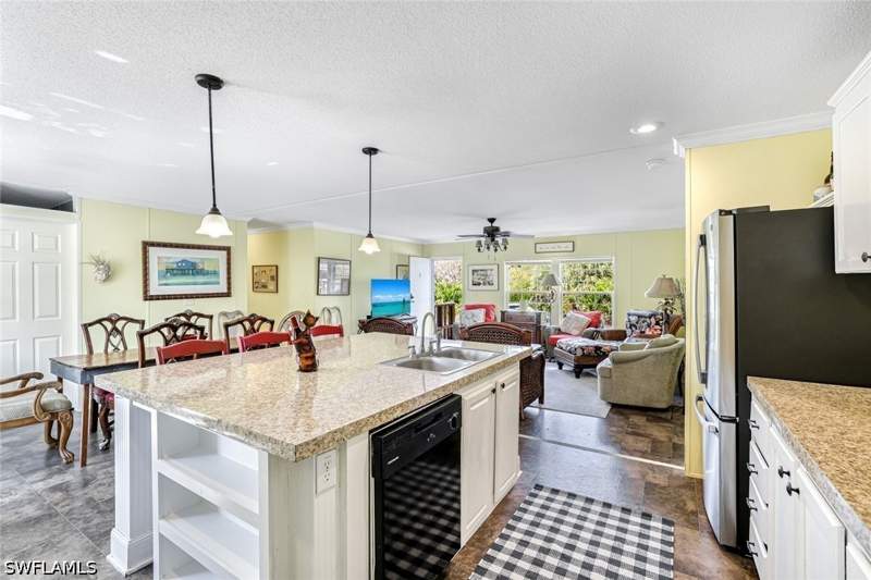 4 bedroom SingleFamilyResidence at 610 Sunset Dr, Goodland Isles, Goodland — photo 4