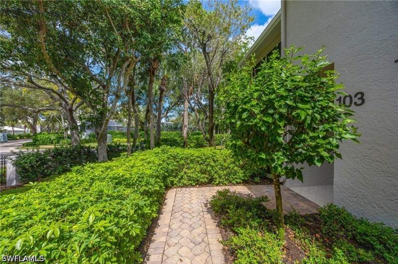2 bedroom Condominium at 5818 Glencove Dr 103, Glencove, Naples — photo 3