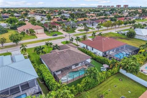 4934 Agualinda Blvd, Cape Coral FL - photo 11 of 48