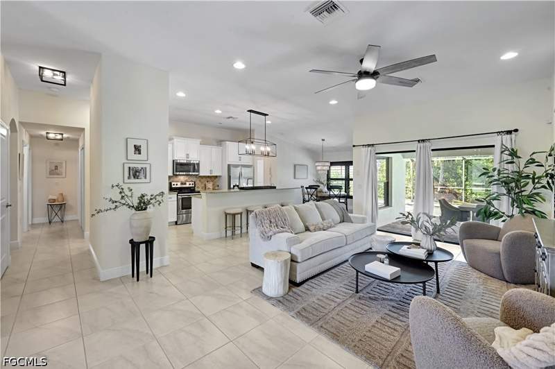 4 bedroom SingleFamilyResidence at 4934 Agualinda Blvd, Cape Coral, Cape Coral — photo 3