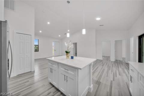 2836 NW 5th Ter, Cape Coral FL - photo 8 of 37