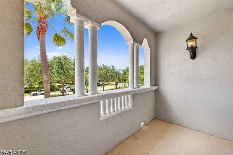9219 Corfu Ct 202, Naples FL - photo 18 of 33