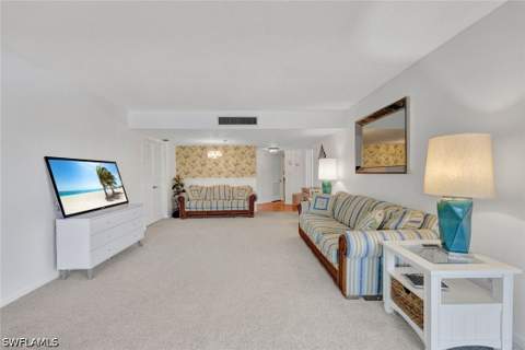 955 Palm View Dr 307, Naples FL - photo 8 of 20