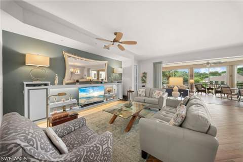 730 Waterford Dr 204, Naples FL - photo 9 of 50