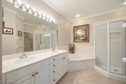 5060 Yacht Harbor Cir 102, Naples FL - photo 19 of 25