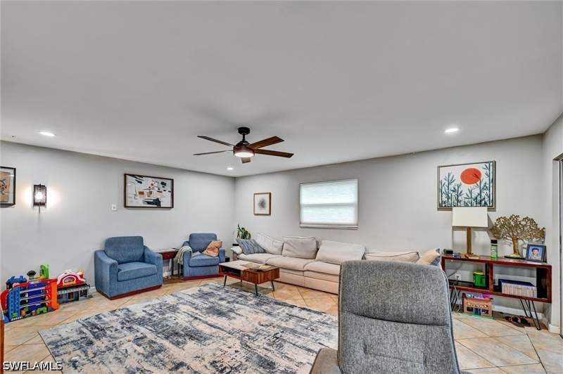3 bedroom SingleFamilyResidence at 3490 Santiago Way, Poinciana Village, Naples — photo 4