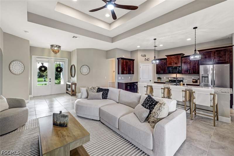 4 bedroom SingleFamilyResidence at 1819 SW 40th Ter, Cape Coral, Cape Coral — photo 2