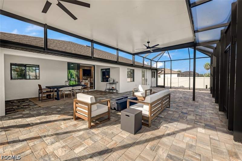 4 bedroom SingleFamilyResidence at 1819 SW 40th Ter, Cape Coral, Cape Coral — photo 4