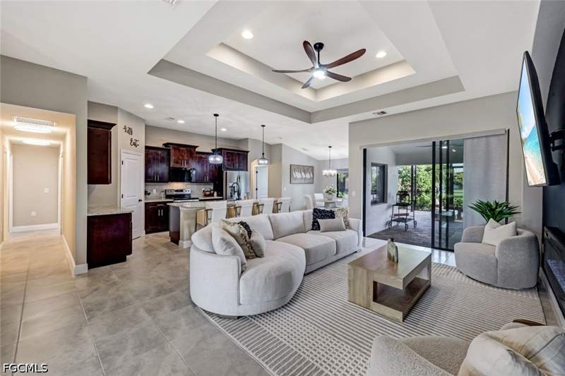 4 bedroom SingleFamilyResidence at 1819 SW 40th Ter, Cape Coral, Cape Coral — photo 5