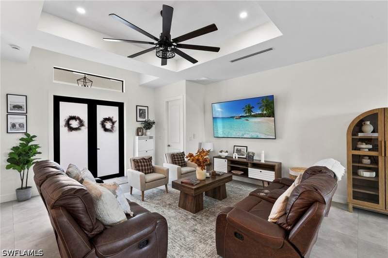 4 bedroom SingleFamilyResidence at 4157 68th Ave NE, Golden Gate Estates, Naples — photo 5