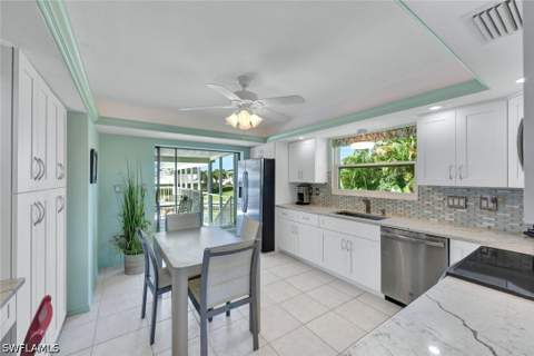 810 Arcadia Ct, Marco Island FL - photo 13 of 46