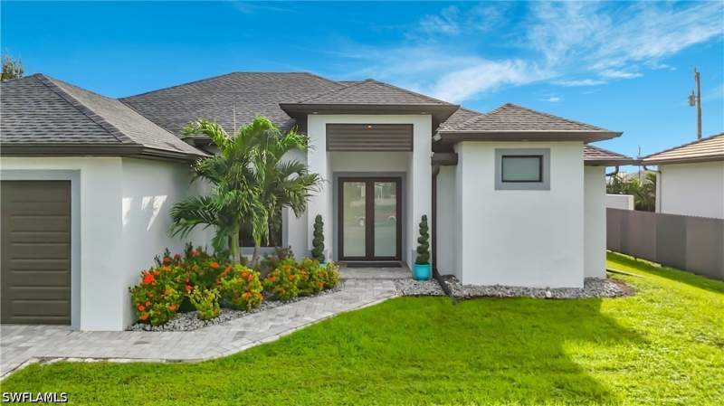 3 bedroom SingleFamilyResidence at 1129 NE 4th Pl, Cape Coral, Cape Coral — photo 4