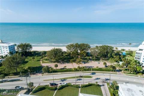 700 Bow Line Dr, Naples FL - photo 7 of 16