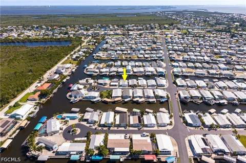 3096 Skipper Ln, St. James City FL - photo 8 of 43