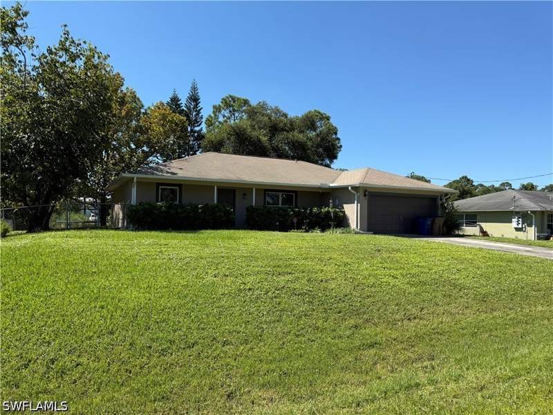 3 bedroom SingleFamilyResidence at 4809 29th St SW, Lehigh Acres, Lehigh Acres — photo 2