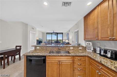 5781 Cape Harbour Dr 505, Cape Coral FL - photo 14 of 42