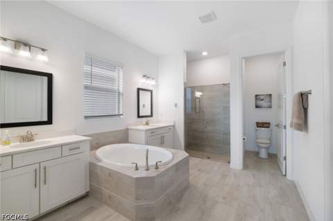 13682 Blue Bay Cir, Fort Myers FL - photo 17 of 50