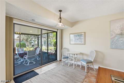4289 Island Cir 1, Fort Myers FL - photo 12 of 38