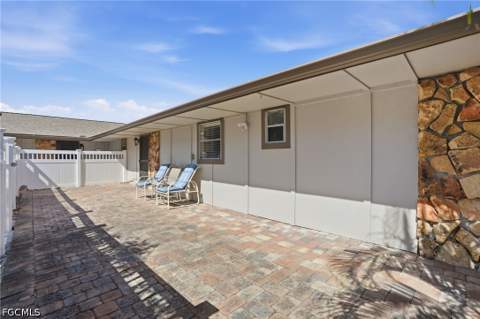 4289 Island Cir 1, Fort Myers FL - photo 7 of 38