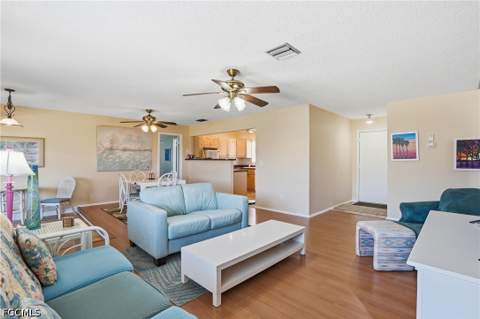 4289 Island Cir 1, Fort Myers FL - photo 9 of 38
