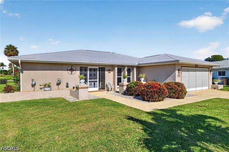 3 bedroom SingleFamilyResidence at 3845 SE 7th Ave, Cape Coral, Cape Coral — photo 2