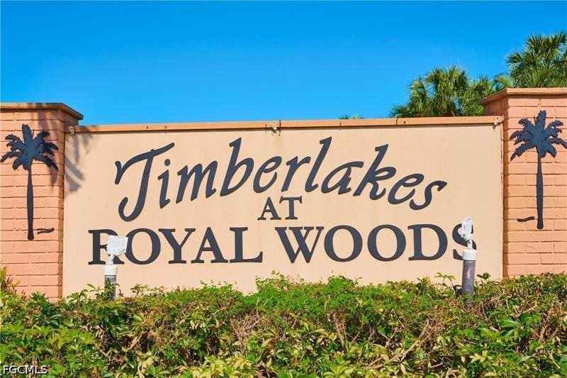 2 bedroom SingleFamilyResidence at 6513 W Royal Woods Dr, Royal Woods, Fort Myers — photo 2