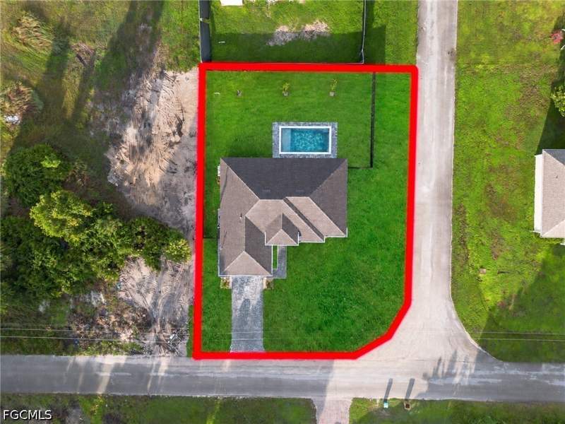 3 bedroom SingleFamilyResidence at 4042 NE 10th Pl, Cape Coral, Cape Coral — photo 3