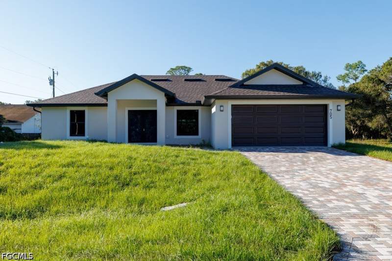 3 bedroom SingleFamilyResidence at 705 W 10th St, Lehigh Acres, Lehigh Acres — photo 2