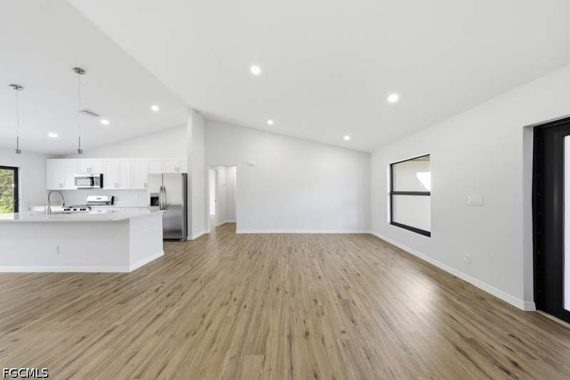 3 bedroom SingleFamilyResidence at 705 W 10th St, Lehigh Acres, Lehigh Acres — photo 5