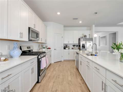 18278 Ridgeline Dr, Estero FL - photo 12 of 46