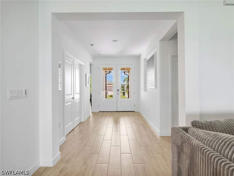 3 bedroom SingleFamilyResidence at 18278 Ridgeline Dr, The Place At Corkscrew, Estero — photo 2