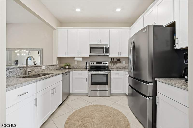 3 bedroom Townhouse at 14260 Pine Lodge Ln, Timber Creek, Fort Myers — photo 5