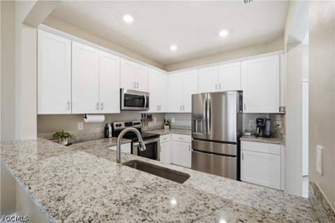 14260 Pine Lodge Ln, Fort Myers FL - photo 8 of 46