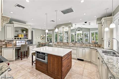 213 Topanga Dr, Bonita Springs FL - photo 11 of 51