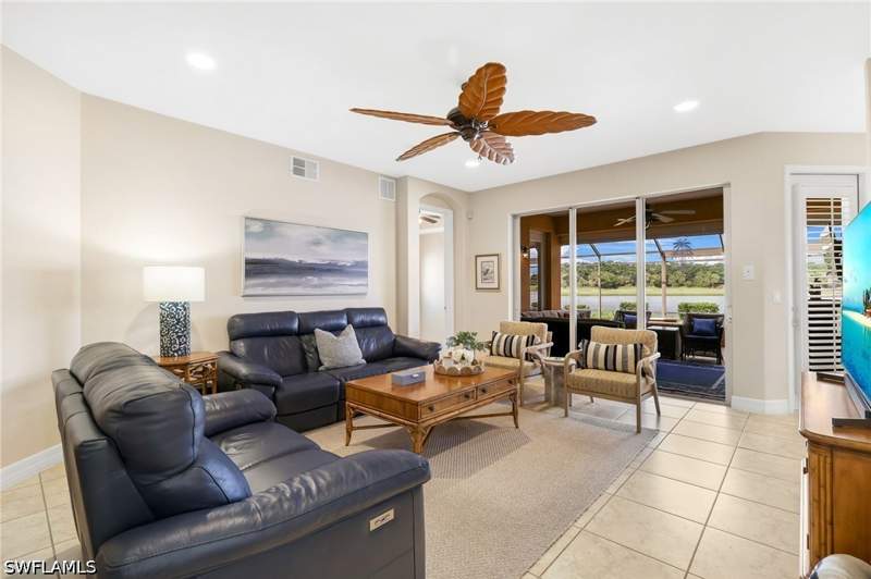 4 bedroom SingleFamilyResidence at 10320 Porto Romano Dr, Porto Romano, Miromar Lakes — photo 4