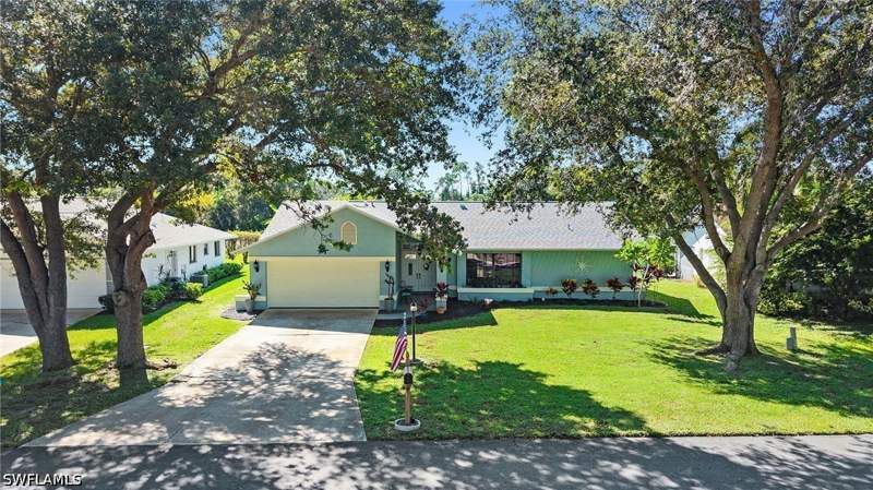 3 bedroom SingleFamilyResidence at 19148 Cypress View Dr, Cypress Chase, Fort Myers — photo 2