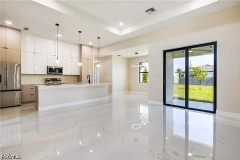 1425 Santa Barbara Blvd N, Cape Coral FL - photo 6 of 45