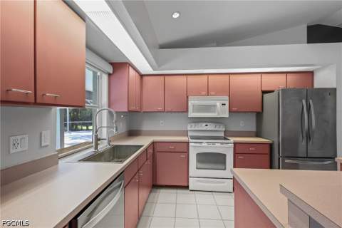418 Edison Ave, Lehigh Acres FL - photo 15 of 59